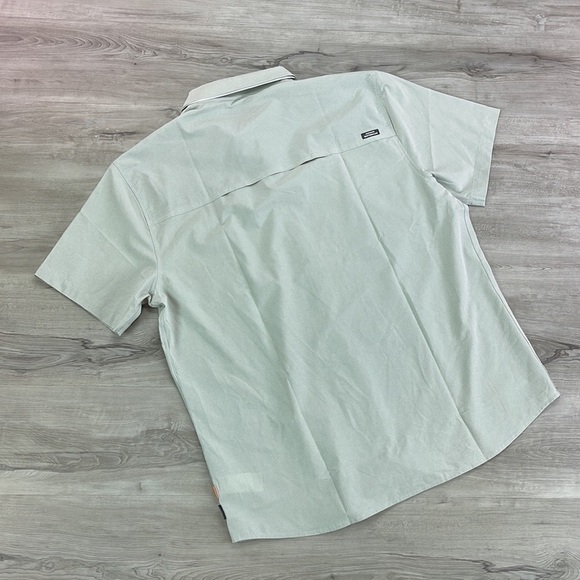 QUIKSILVER - WATERMAN TECH SHIRT - Picture 7 of 10